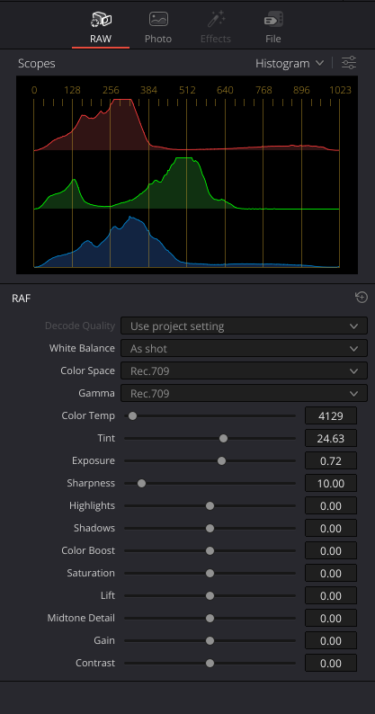 Der Einstellungsdialog zur RAW-Bildbearbeitung in Davinci Resolve
